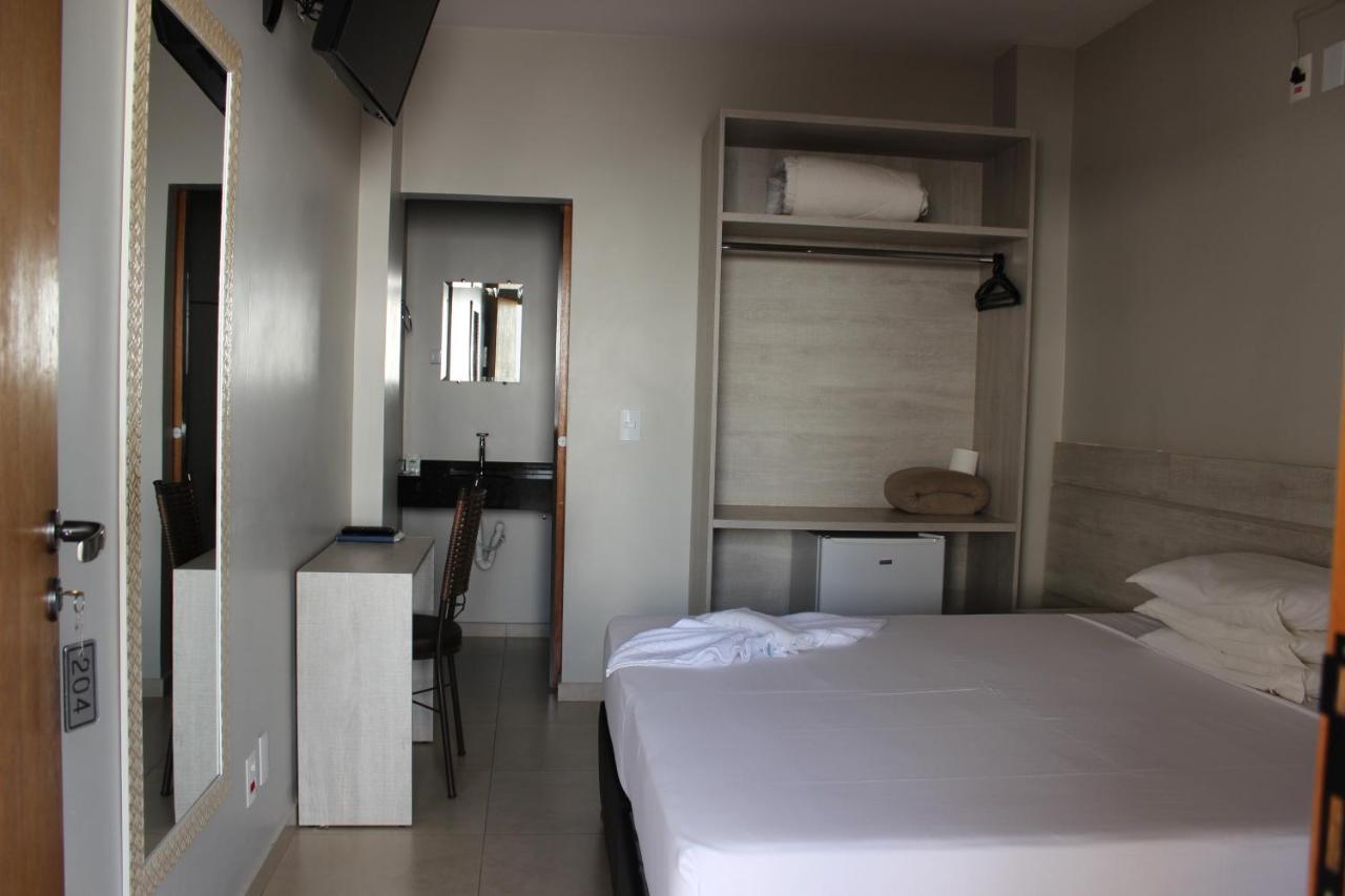 Sleep Hotel Toledo  Exterior photo